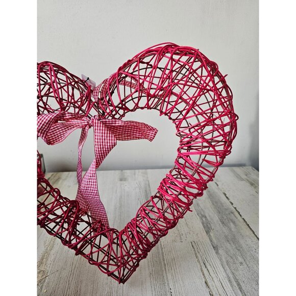 Pier 1 wicker large heart Valentine hanging decor plaid red - Picture 4 of 10